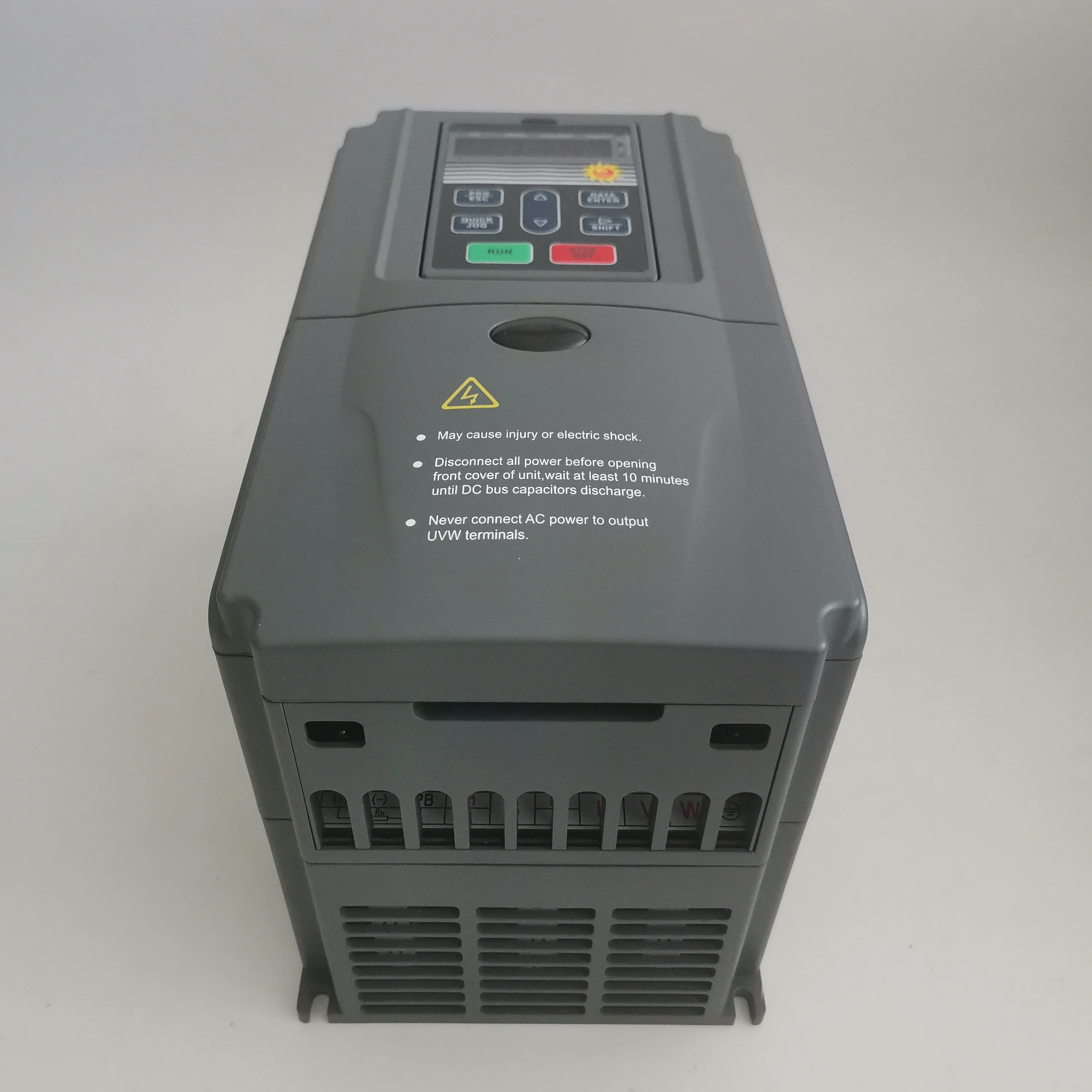 Inverter solare per pompa acqu - Solar Pump Inverter 2.2Kw recensione e prezzo